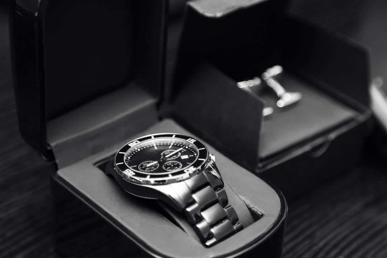 montre homme boitier 