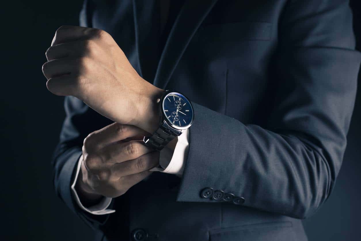 montre homme bracelet entretien