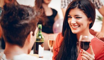 20 phrases séduire femme
