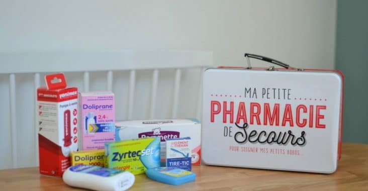 pharmacie indispensables voyage